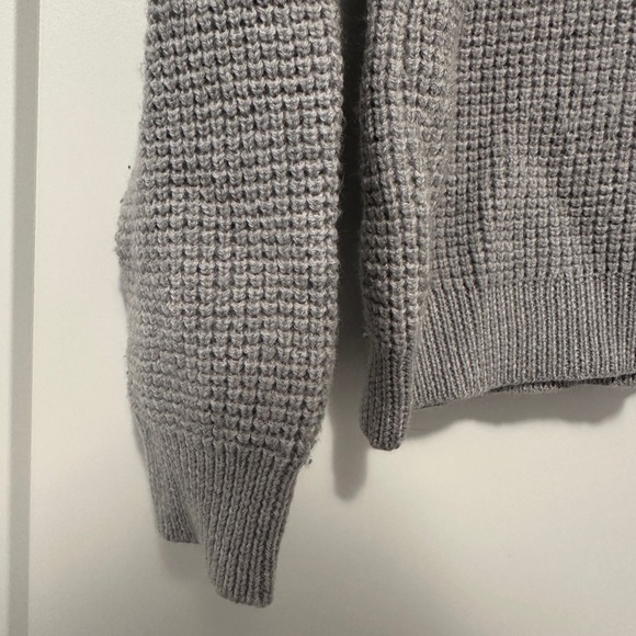 Wilfred Free Aritzia *Grey Isabelli Crewneck Waffle Sweater Size Small Woman’s - Picture 4 of 11